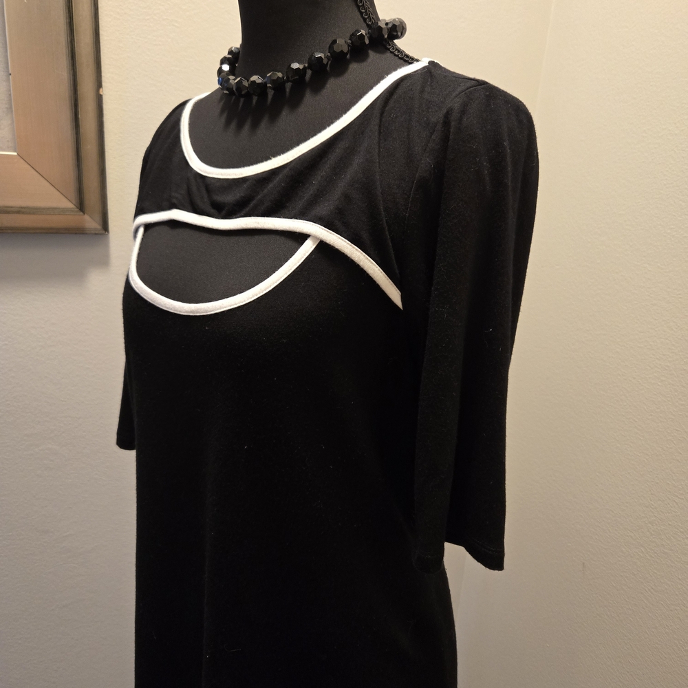 Neiman Marcus Black and White Crop Top